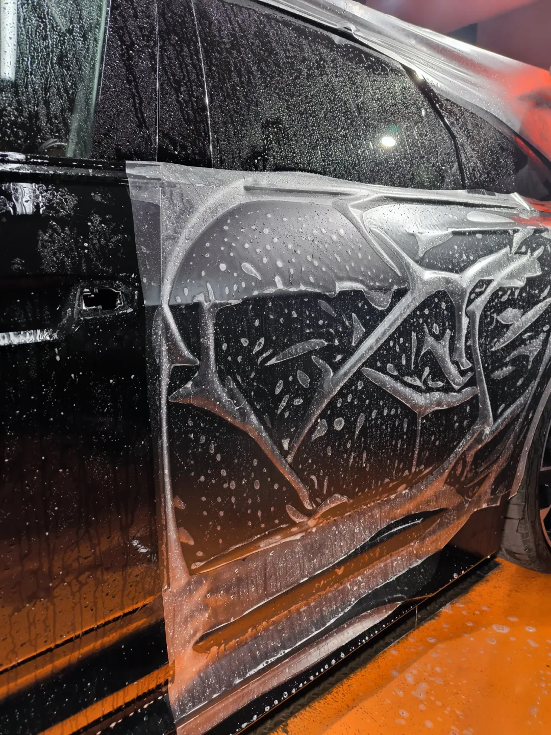 Kapı paneline PPF film uygulaması — Audi RS 6